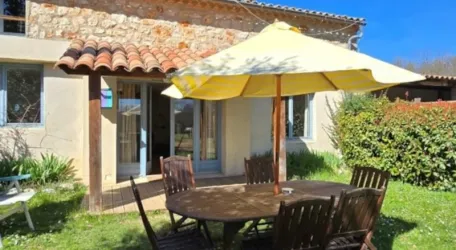 Gite en Pierre 3 Chambres 6 Personnes