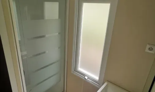29745