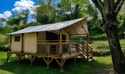 Lodge Toilé Bali 2 Chambres 5 Personnes Sans Sanitaires