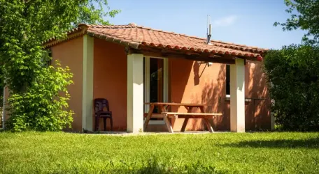 Gîte 2 Chambres 6 Personnes avec Jardin