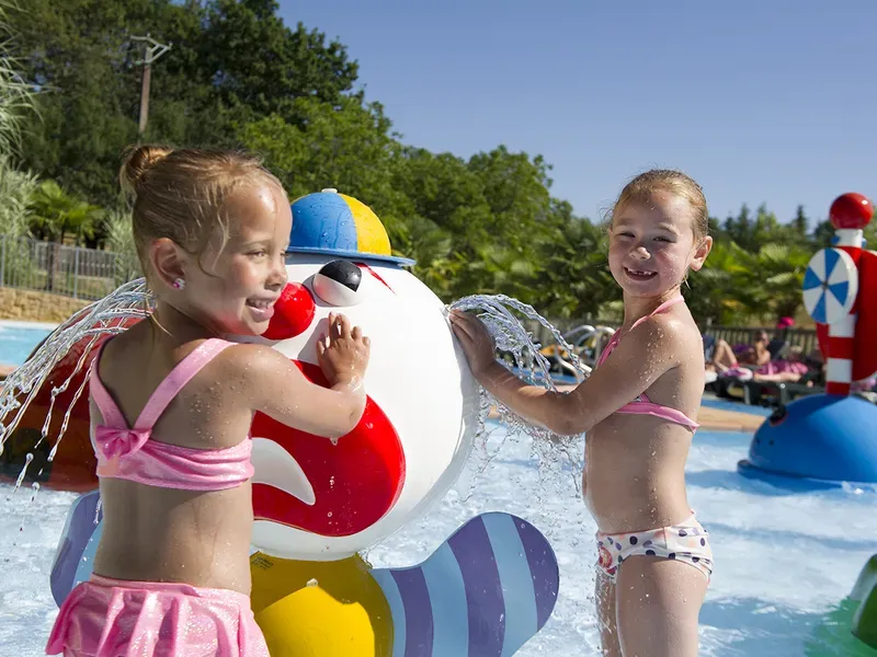 la linotte le bugue pataugeoire aquatique vacances