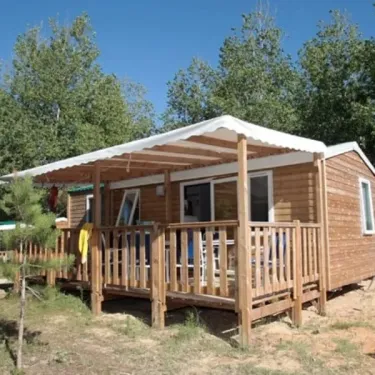 Mobil-home avec balcon au Camping Les Demoiselles
