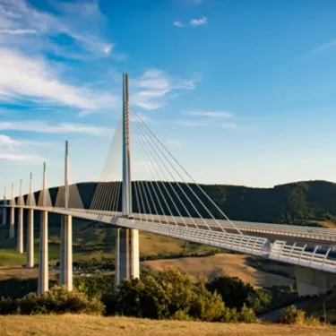 Pont suspendu au Camping Le Bosquet 12