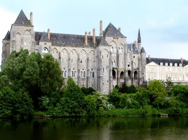 Abbaye Saint-Pierre à Solesmes en Sarthe, Pays-de-la-Loire