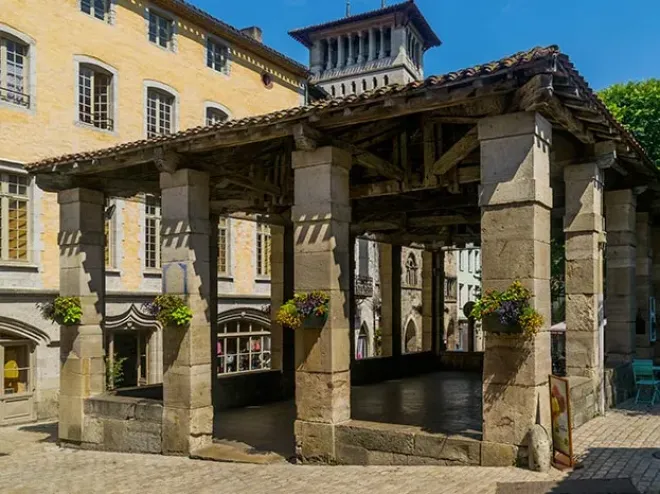 Halle de Saint-Antonin-Noble-Val, Tarn-et-Garonne
