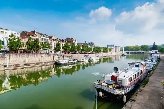 Canal à Verdun, Ardennes
