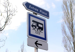 Aire de stationnement pour camping-cars