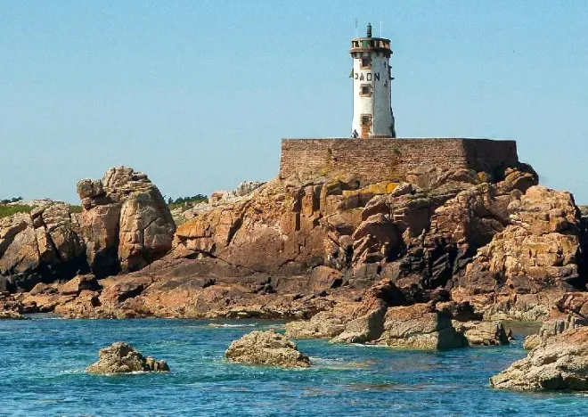 Phare du Paon sur l'île de Bréhat, Bretagne
