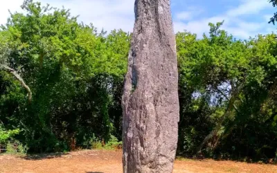 Menhir de Kermario sur l'Île de Groix, Morbihan