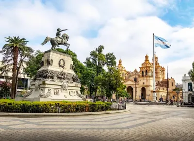 La plaza San Martin à Cordoba, Argentine