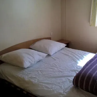Chalet Confort 2 Chambres T - 4 Pers. - Domaine de L'Auzance : lit double